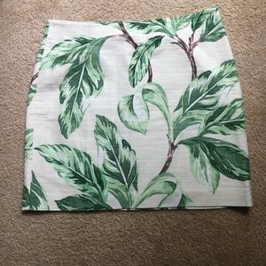 NWOT! Ann Taylor Tropical Leaf Skirt